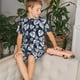 thumbnail image 4 of Fotbe White Leaves Pijama Estampada de 2 Piezas para Niños – Ropa de Dormir de Manga Corta Cómoda para Niños y Niñas, Camiseta y Shorts de Algodón-Medium, 4 of 6