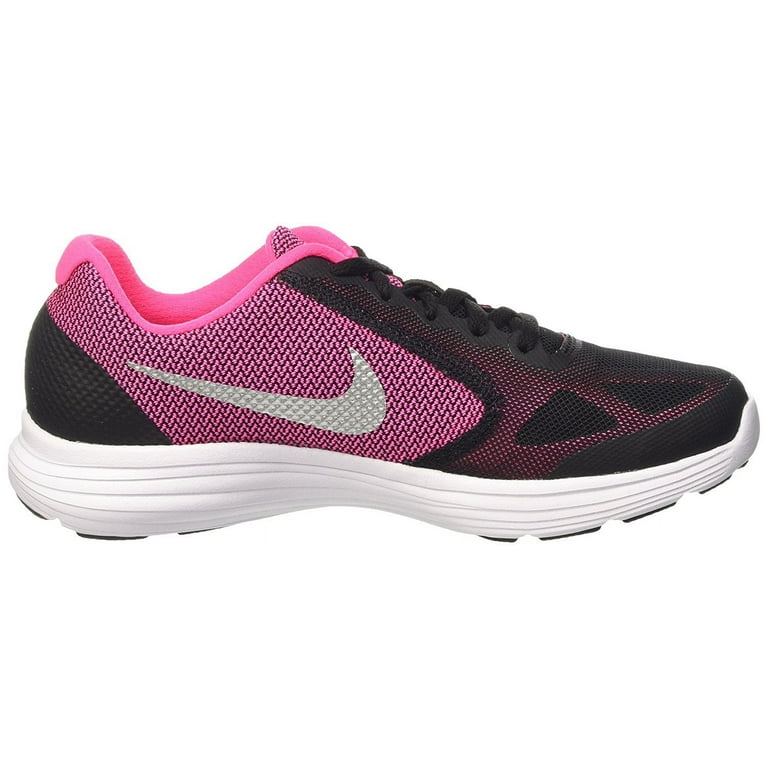 Girls nike revolution top 3 tennis shoes