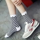 thumbnail image 4 of Calcetines a cuadros geométricos para hombre y mujer, medias de algodón, estilo Harajuku, Hip Hop, ropa de calle, novedad, 4 of 4