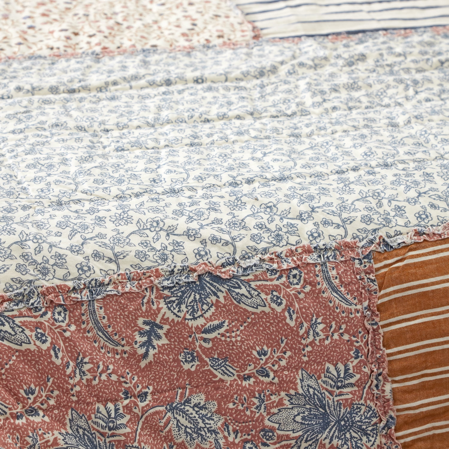 VHC Brands Kaila Collection White Patchwork Cotton Quilt, King - Reversible