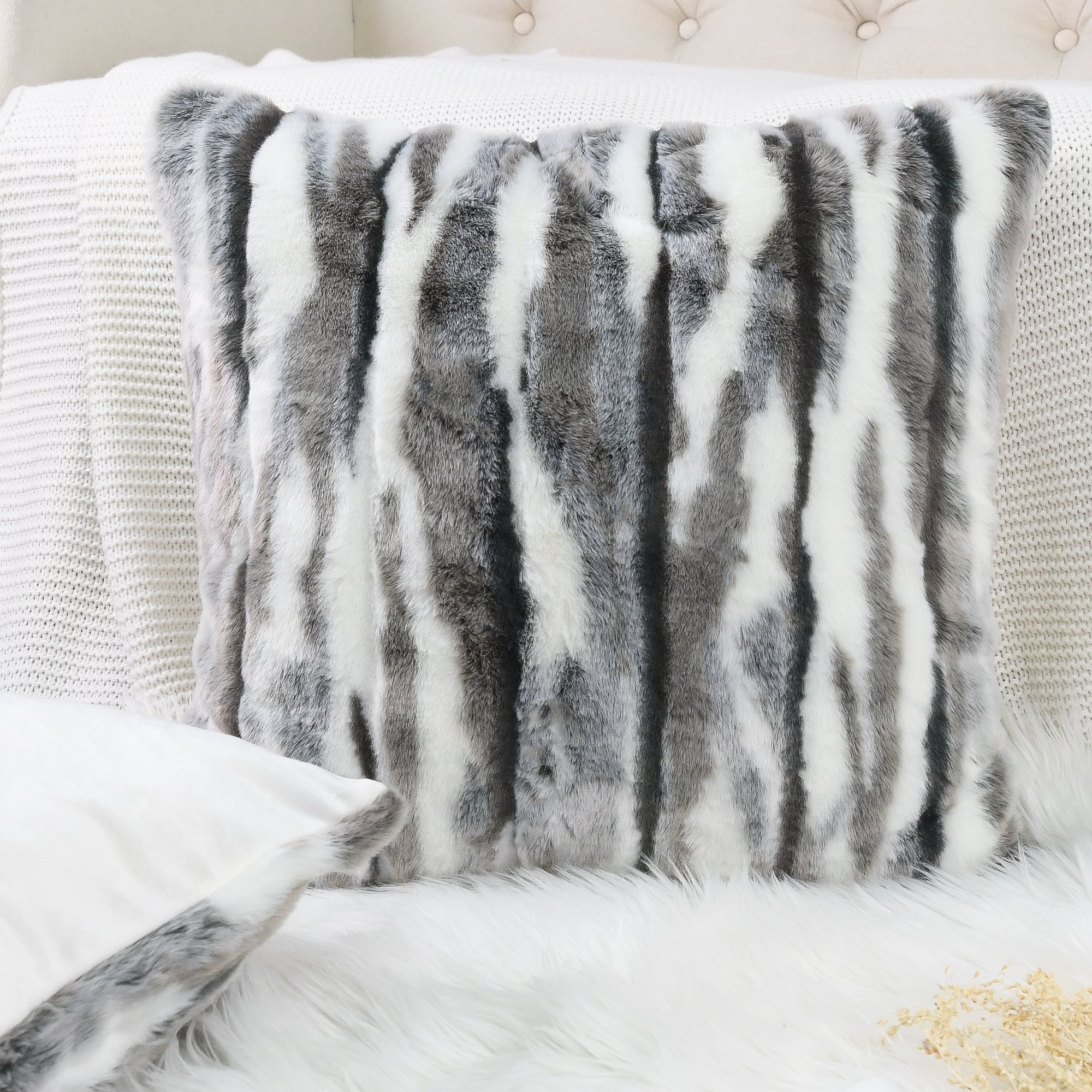 Home Soft Things Multi Jacquard Faux Fur Throw Pillow Cover 2pcs Set - Grey