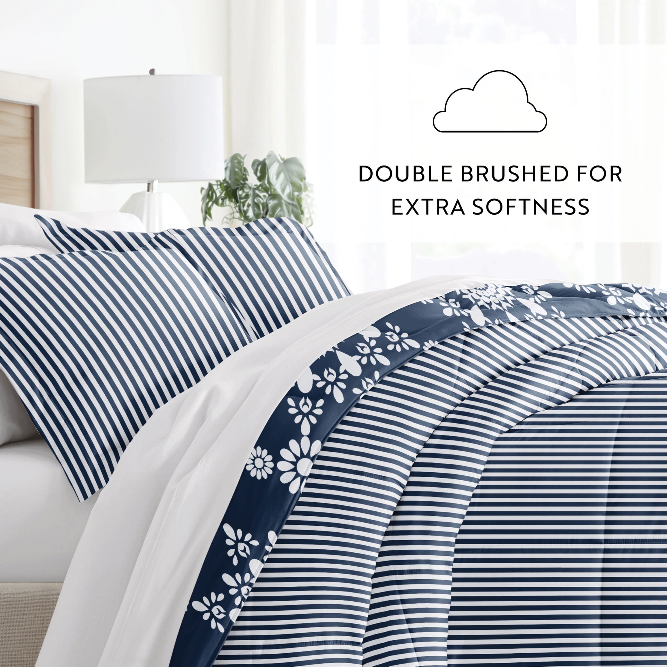 Noble Linens 3-Piece Navy Daisy Medallion Reversible Print Comforter Set, Full/Queen