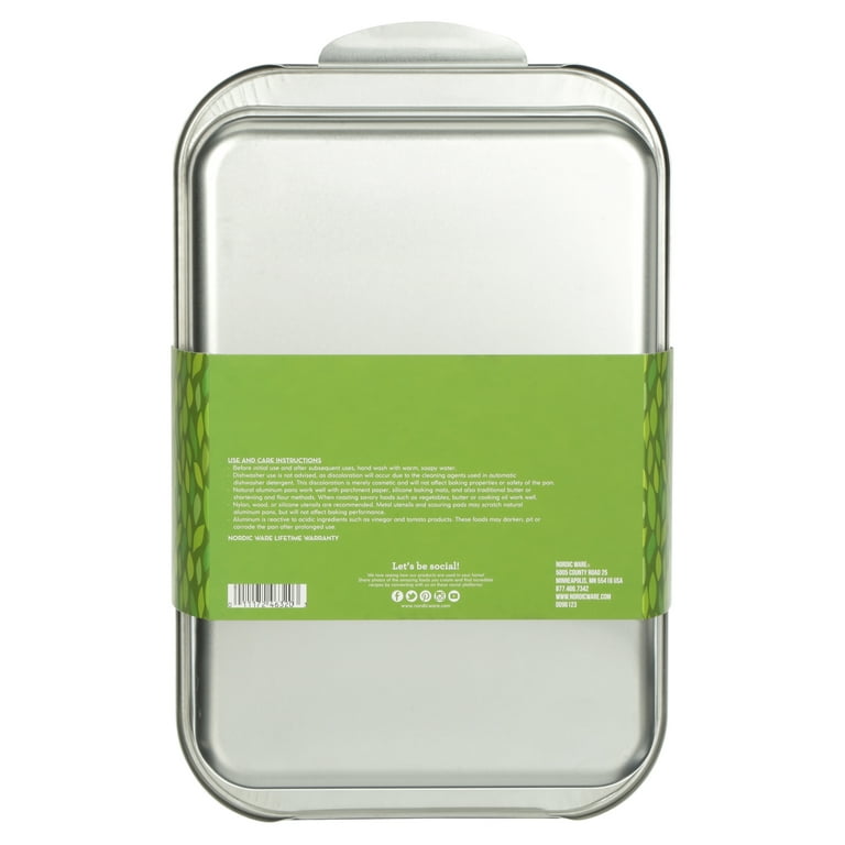 Nordic Ware 9x13 Naturals Aluminum Rectangular Cake Pan wih plastic lid