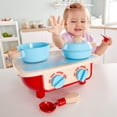 thumbnail image 3 of Juego de cocina Hape de madera para niños pequeños de 6 piezas con estufa de juguete y sartén, 3 of 6