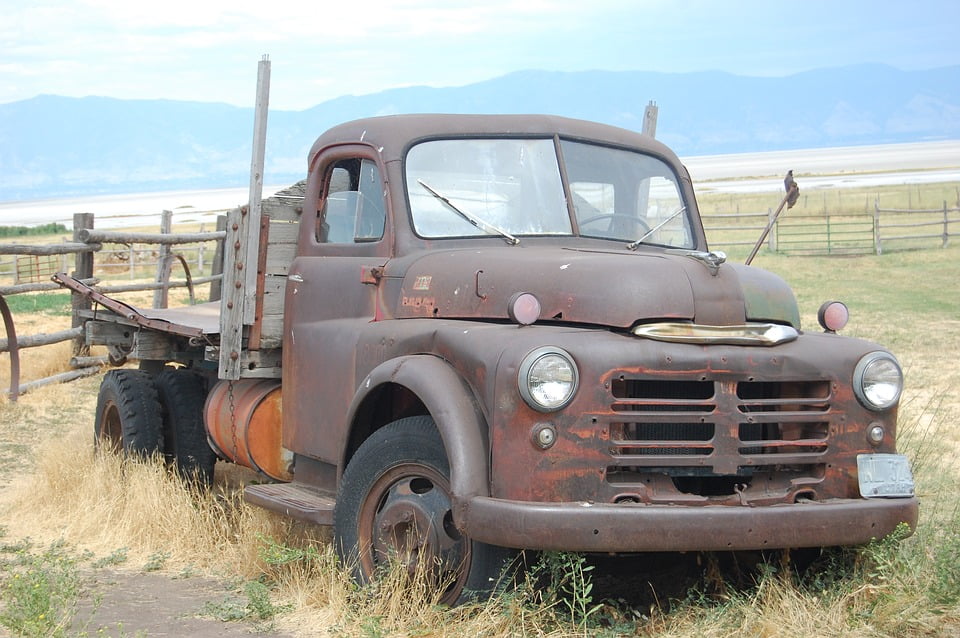 Usa Old Abandoned Rust Utah Countryside Truck20 Inch By 30 Inch