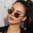 thumbnail image 1 of Gafas de sol retro personalizadas para hombres y mujeres, gafas de sol redondas de montura pequeña de moda europeas y americanas, gafas de metal, 1 of 5