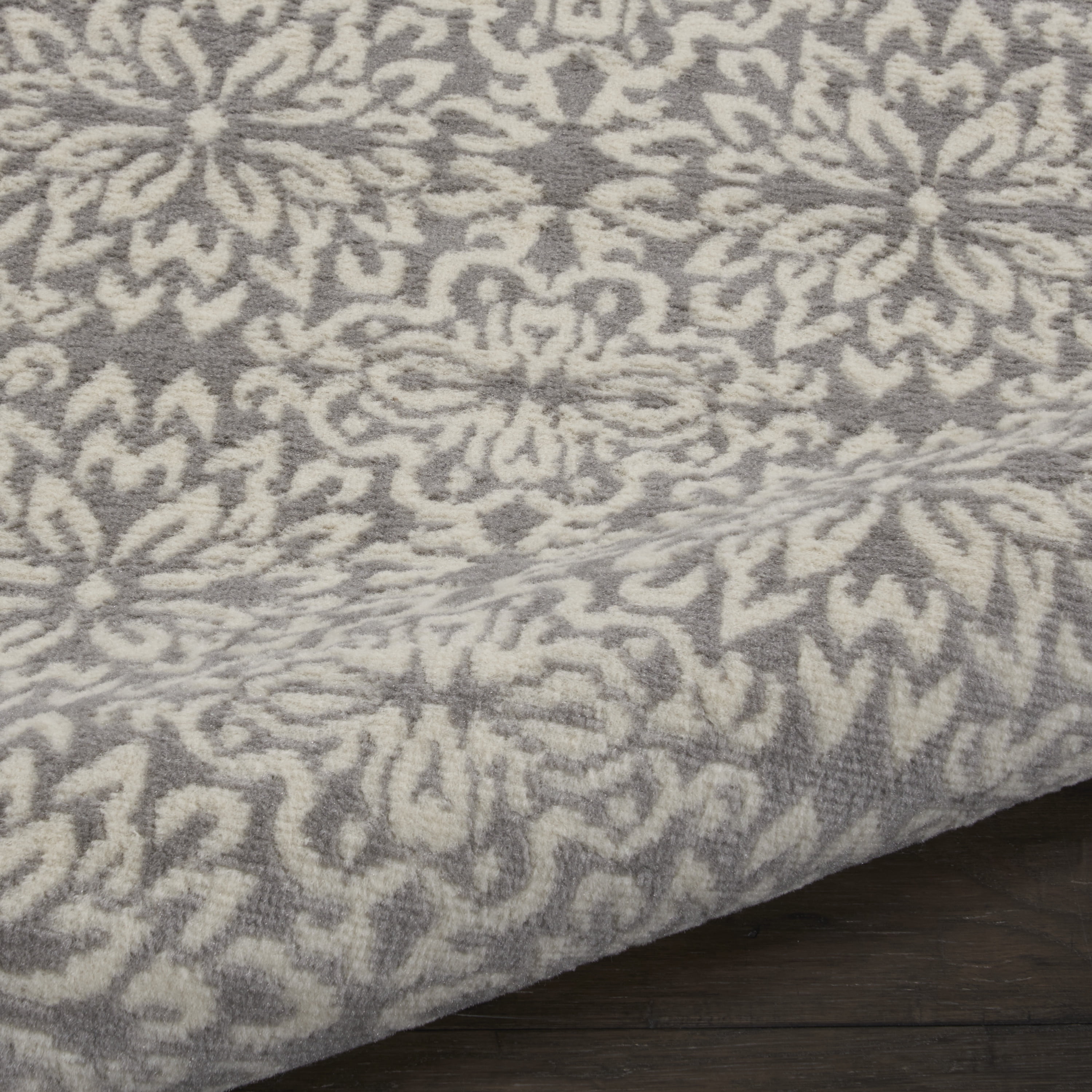 Nourison Bliss Modern Floral Ivory/Grey 2' x 4' Area Rug, (2' x 4')
