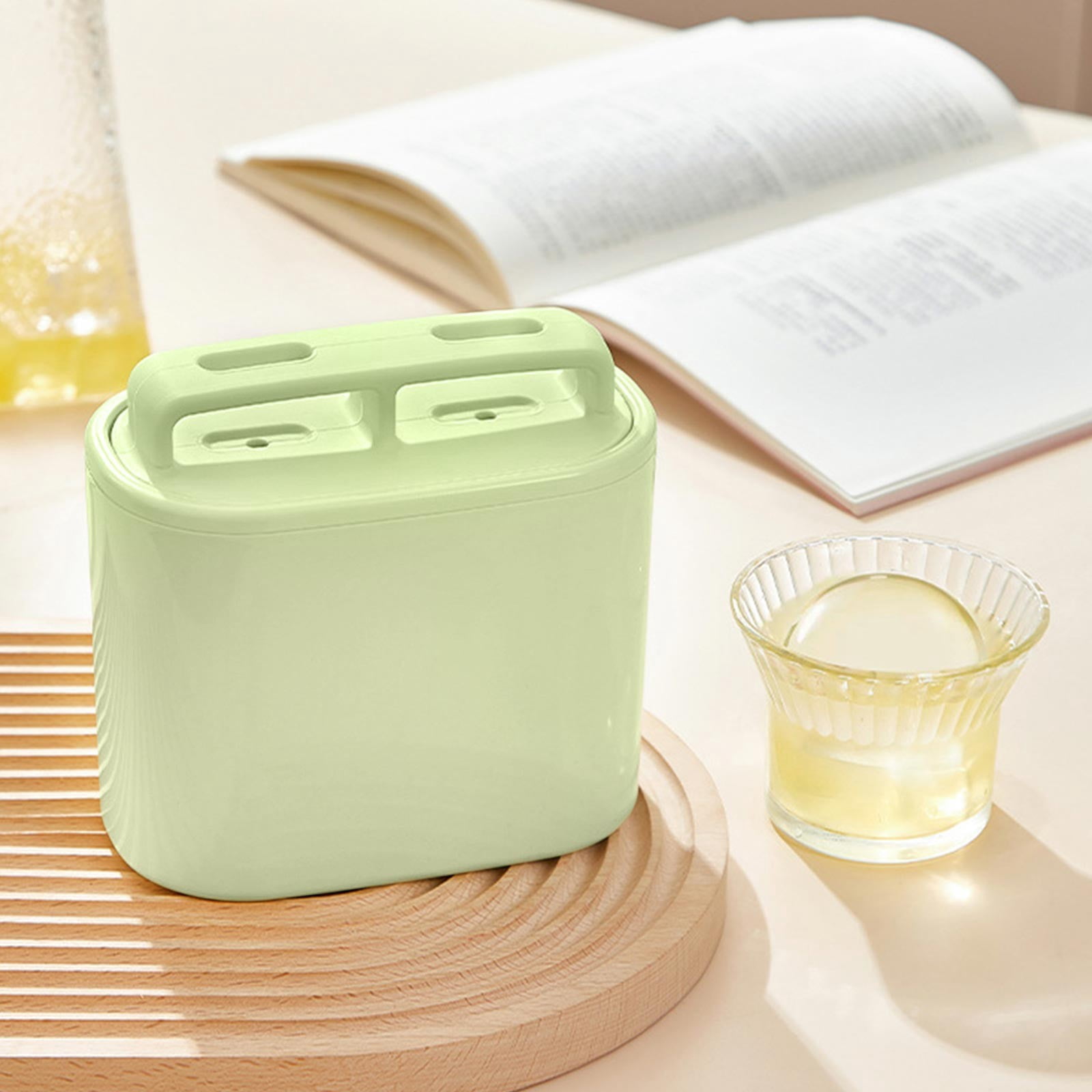 Ice Ball Maker with Lid Leakproof Silicone Freezer Mold Slow Melting Round Ice Spheres for Whiskey Cocktails and Drinks