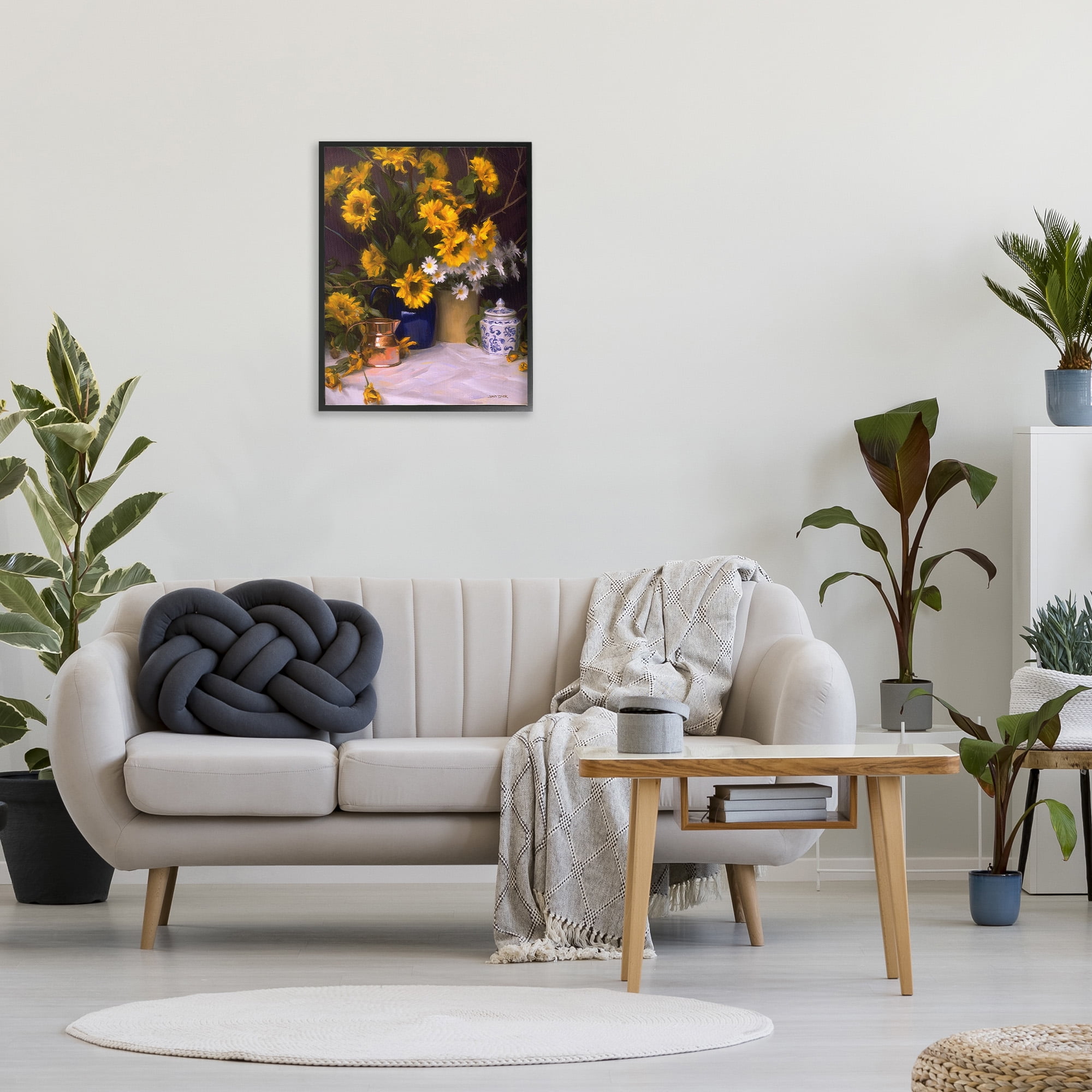 Stupell Industries Classic Floral Still Life Botanical & Floral Painting Black Framed Art Print Wall Art, 24 x 30