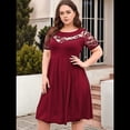 thumbnail image 4 of Vestido Midi de Encaje de con Cuello Redondo y Corte Cruzado para Mujer, Talla Grande, para Invitada de Boda o Cóctel Rojo Vino XXL, 4 of 9