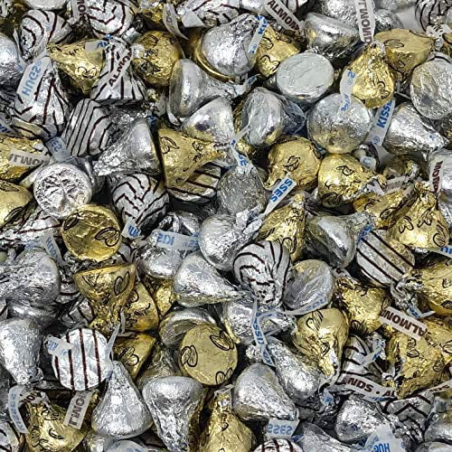 Hersheys Milk Chocolate Kisses Bulk Assortment, Gold and Silver Foil