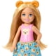 thumbnail image 3 of Set de Juego Barbie Familia & Amigos Club Fiesta de Té de Chelsea, 3 of 7
