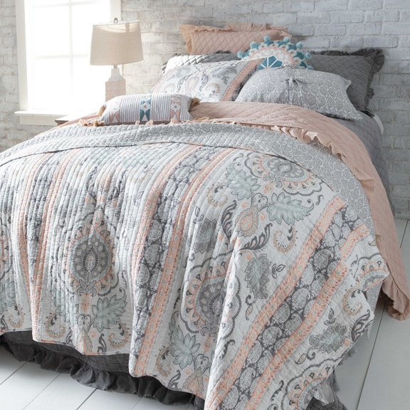 Blush, Grey, Blue and White Paisley Reversible Quilt Set, Size Twin