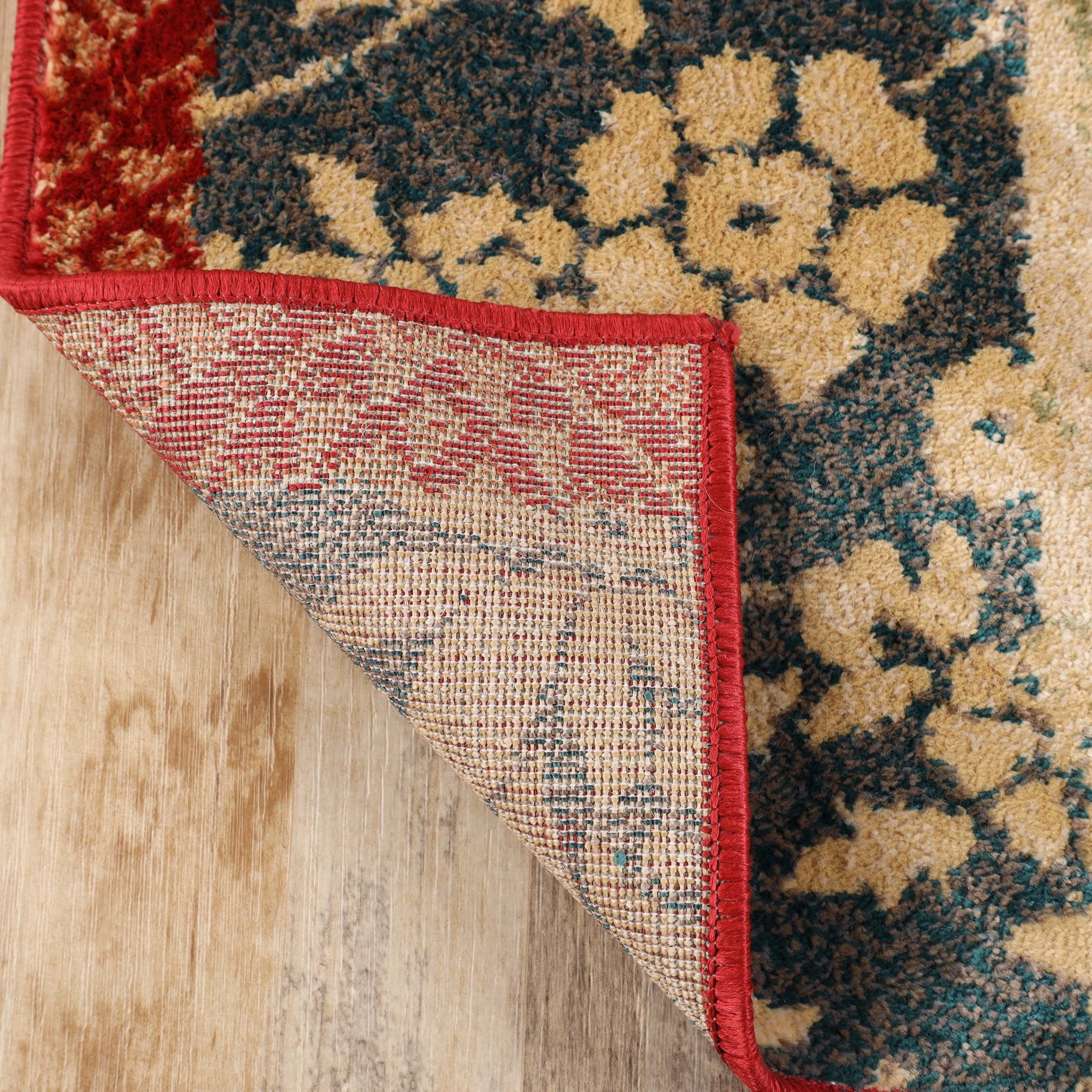 Superior Kennicot Elegant Floral Patchwork Indoor Area Rug, 4' x 6'