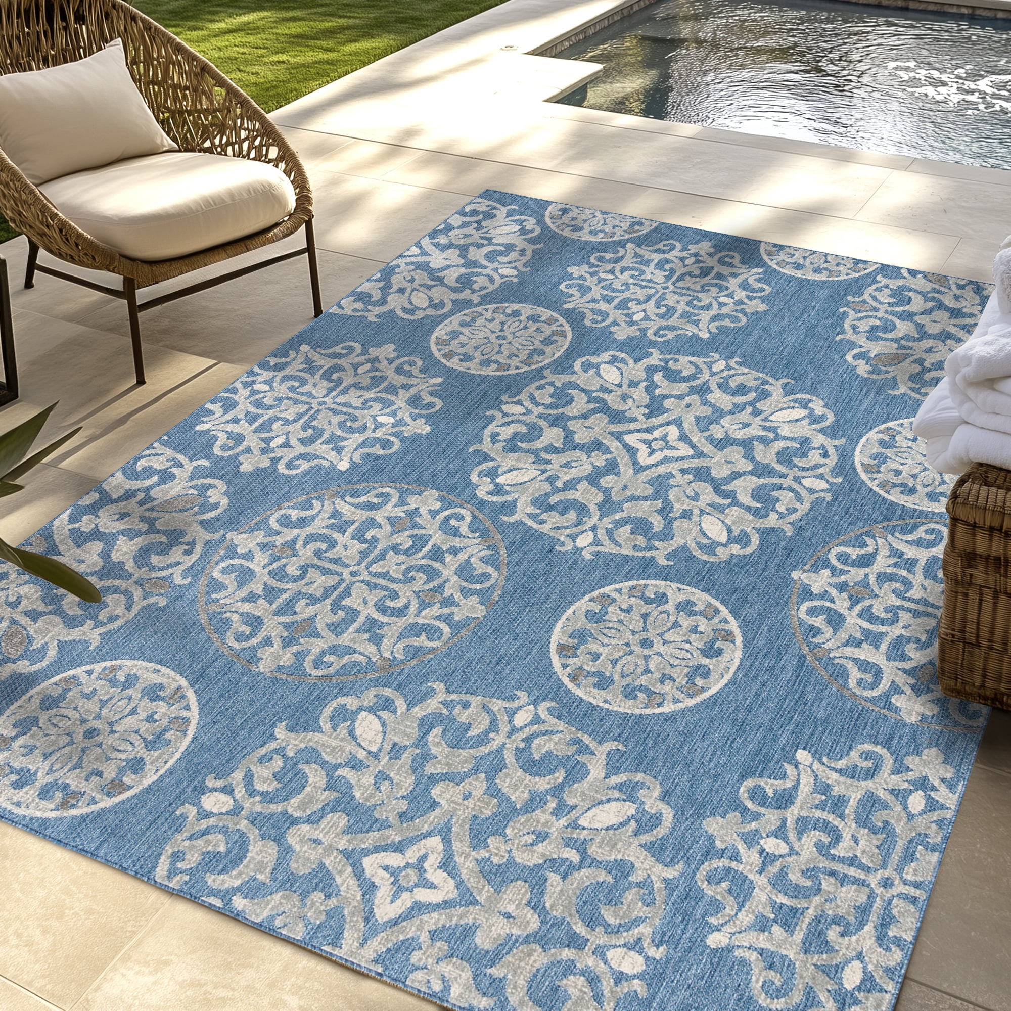 Kalari Sovana Indoor/ Outdoor Polypropylene Blue Flat Weave Area Rug, 8x10