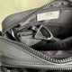thumbnail image 2 of Bolso de mujer bolso de hombro con personalidad de moda bolso de pecho estilo ropa de trabajo informal bolso cuadrado pequeño para hombres y mujeres bolso para teléfono móvil bolso cruzado, 2 of 3