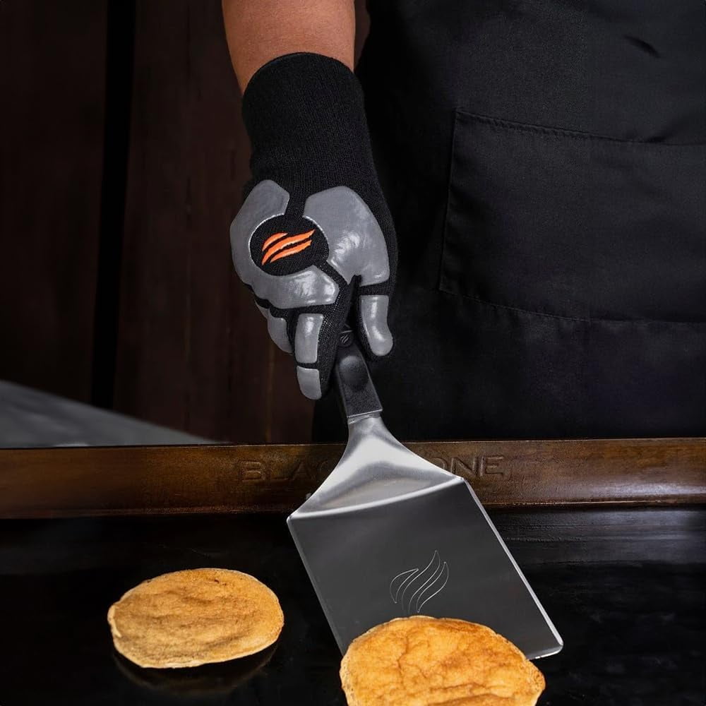 Blackstone 28 Inch Original Omnivore Griddle 2365, Blackstone 2 Burner Outdoor Flat Top Grill with Blackstone 5467 Patio Series Griddle Cover, Blackstone Accessories, Seasoning, and Blackstone Gloves