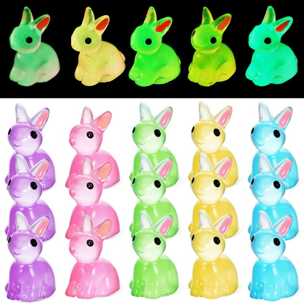 100 Uds Mini figuritas de conejos que brillan en la oscuridad figuritas de animales pequeñas decoraciones de conejitos figuritas de conejo de escritorio miniaturas de resina