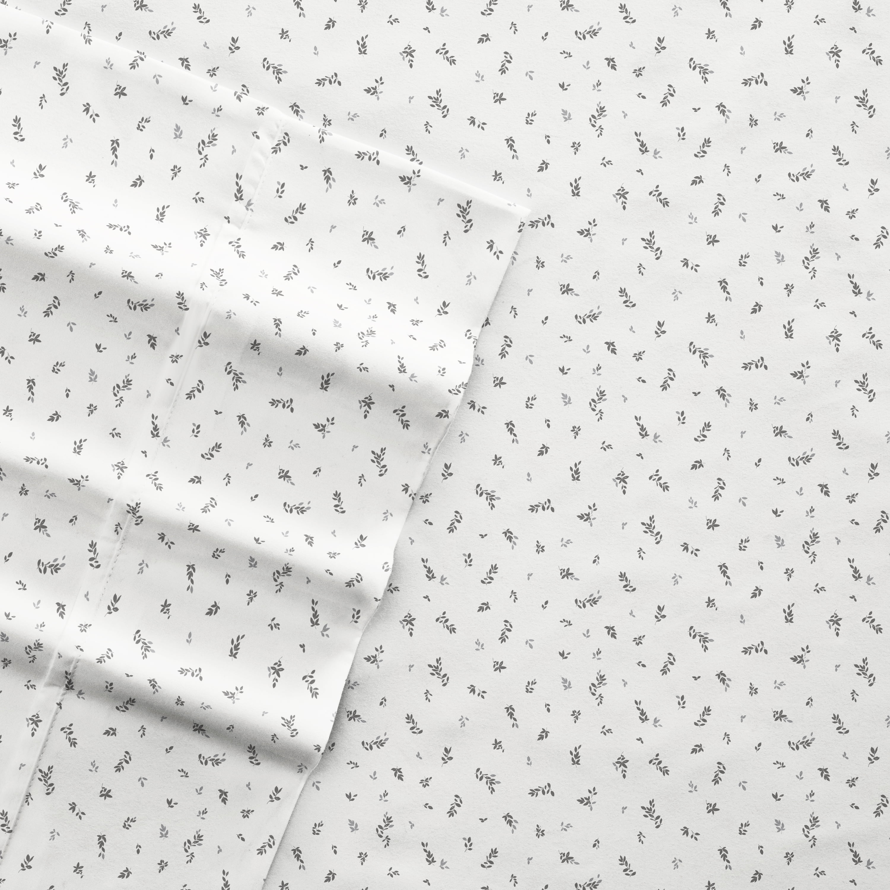 Noble Linens 4 Piece Pattern Microfiber Bed Sheets Set, Light Gray Spotted Leaves, King