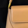 thumbnail image 3 of Bolso de hombro retro con solapa de piel sintética para mujer, 3 of 9