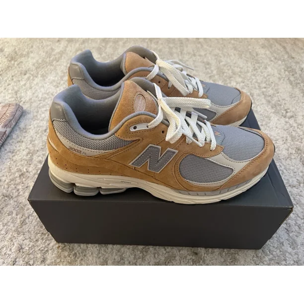 New Balance 2002R Sweet Caramel Size 10 Mens Casual Shoes M2002RHM