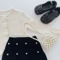 thumbnail image 4 of Suéter de punto Kawaii para niñas pequeñas, cárdigan de punto de flores blancas, lindo suéter de Navidad dulce, cárdigan para bebé, 4 of 5