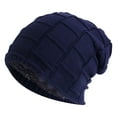 thumbnail image 1 of 1. Talla única. El diseño único y moderno te mantiene luciendo bien en climas fríos. Sensación de tejido a mano. Estilo unisex, holgado o ajustado., 1 of 5