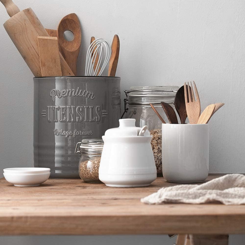  The Refined Glaze Farmhouse Utensil Holder for Countertop -  Ceramic Farmhouse Utensil Holder (7in x 5in) - Large Elegant Kitchen  Storage Organizer for Spatulas and Spoons (Beige and White) : Home