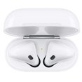 thumbnail image 4 of Auriculares inalámbricos Apple AirPods (2.ª generación) con funda de carga, 4 of 4