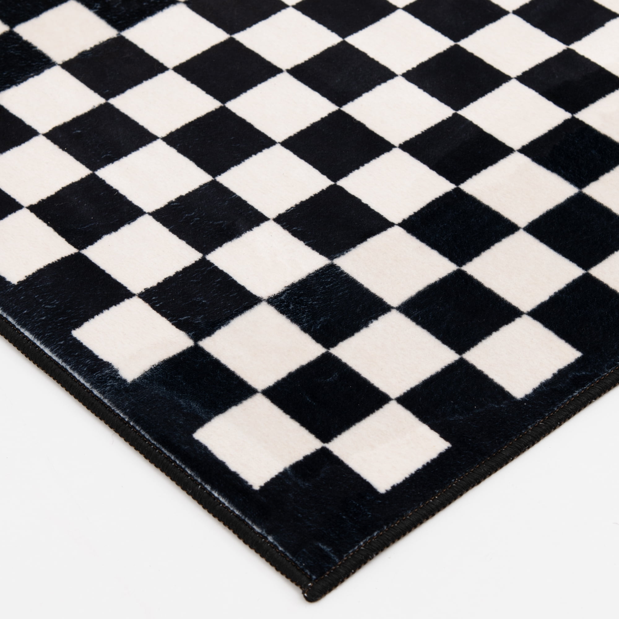 Mainstays 4'x5'6" Black and White Check Faux Fur Indoor Area Rug