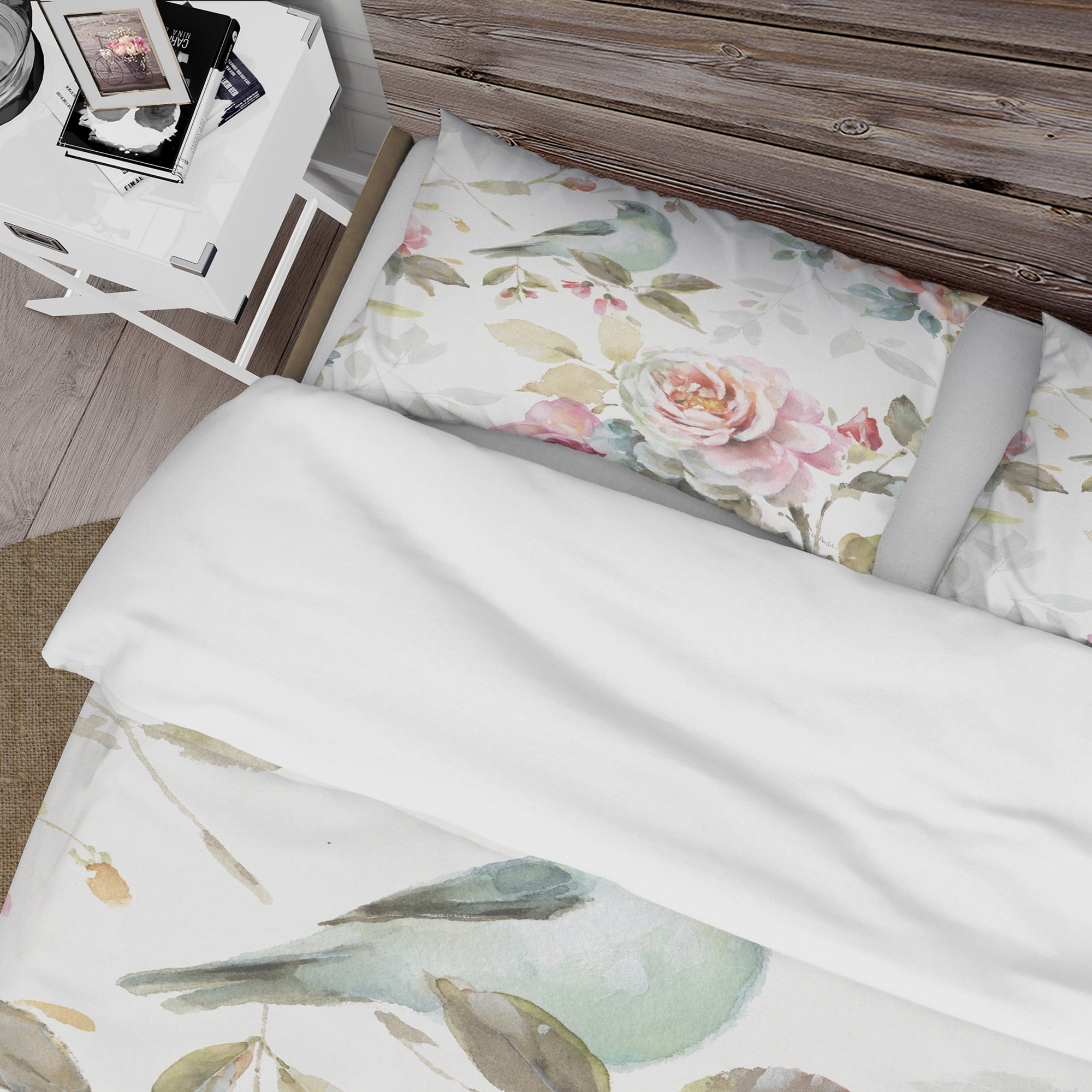 Designart 'Beautiful Bird Romance II' Cottage Duvet Cover Set