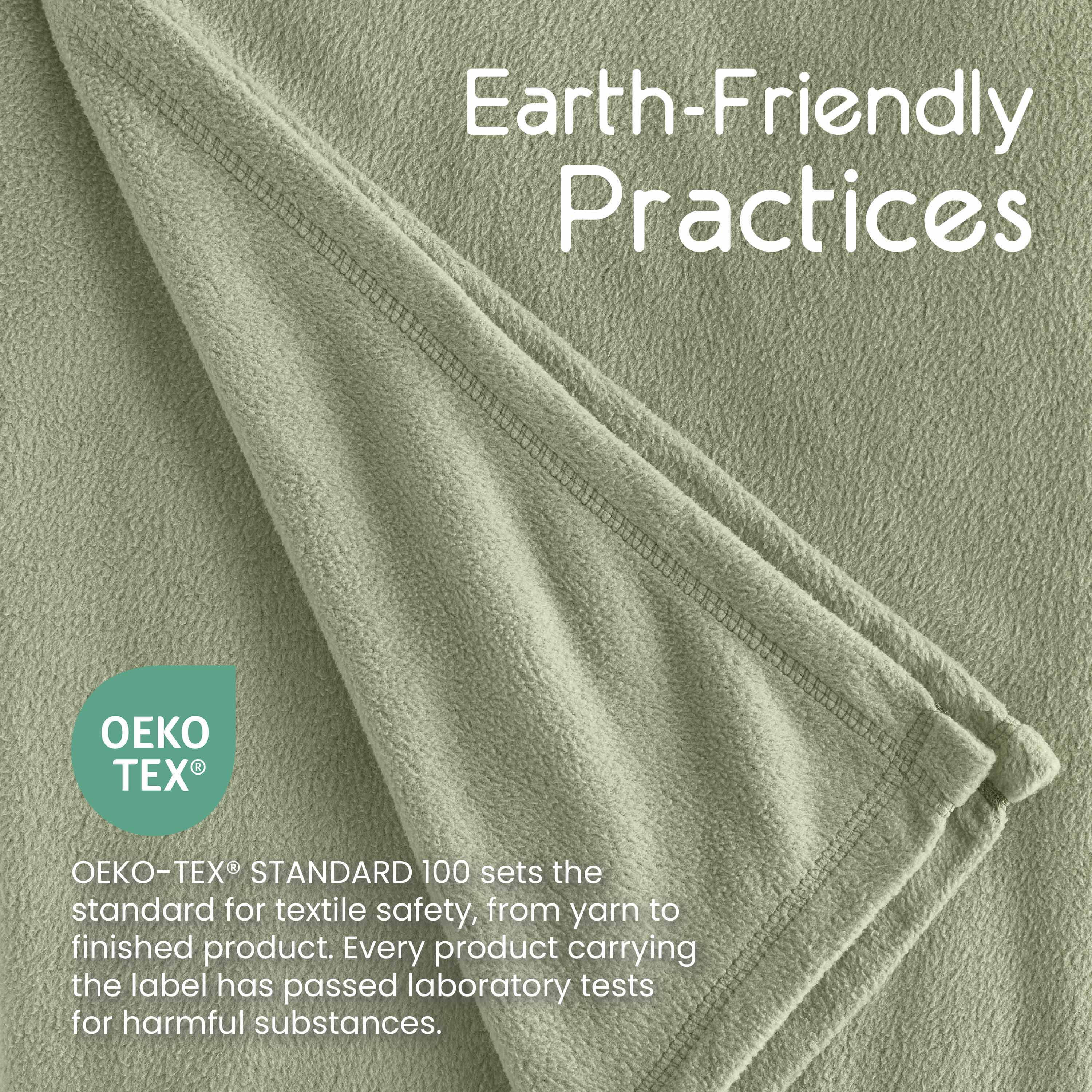 Soft All-Season Microfleece Bed Blanket – Lightweight Cozy Throw – King Size – Green
