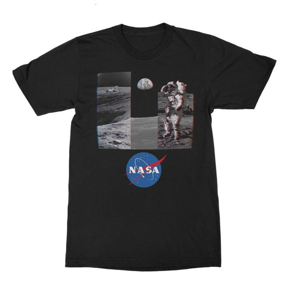 Glitched Photos Man On Moon Nasa Men T-Shirt, Male Large