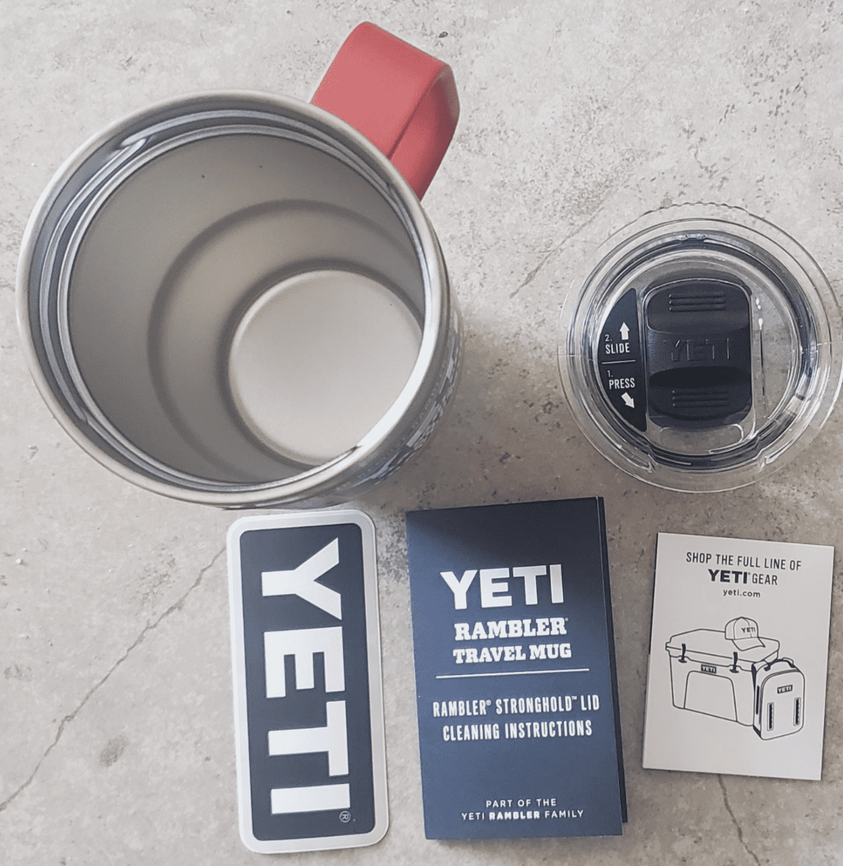 YETI 21071501392 Rambler 20 oz. Travel Mug with Stronghold Lid, Rescue Red