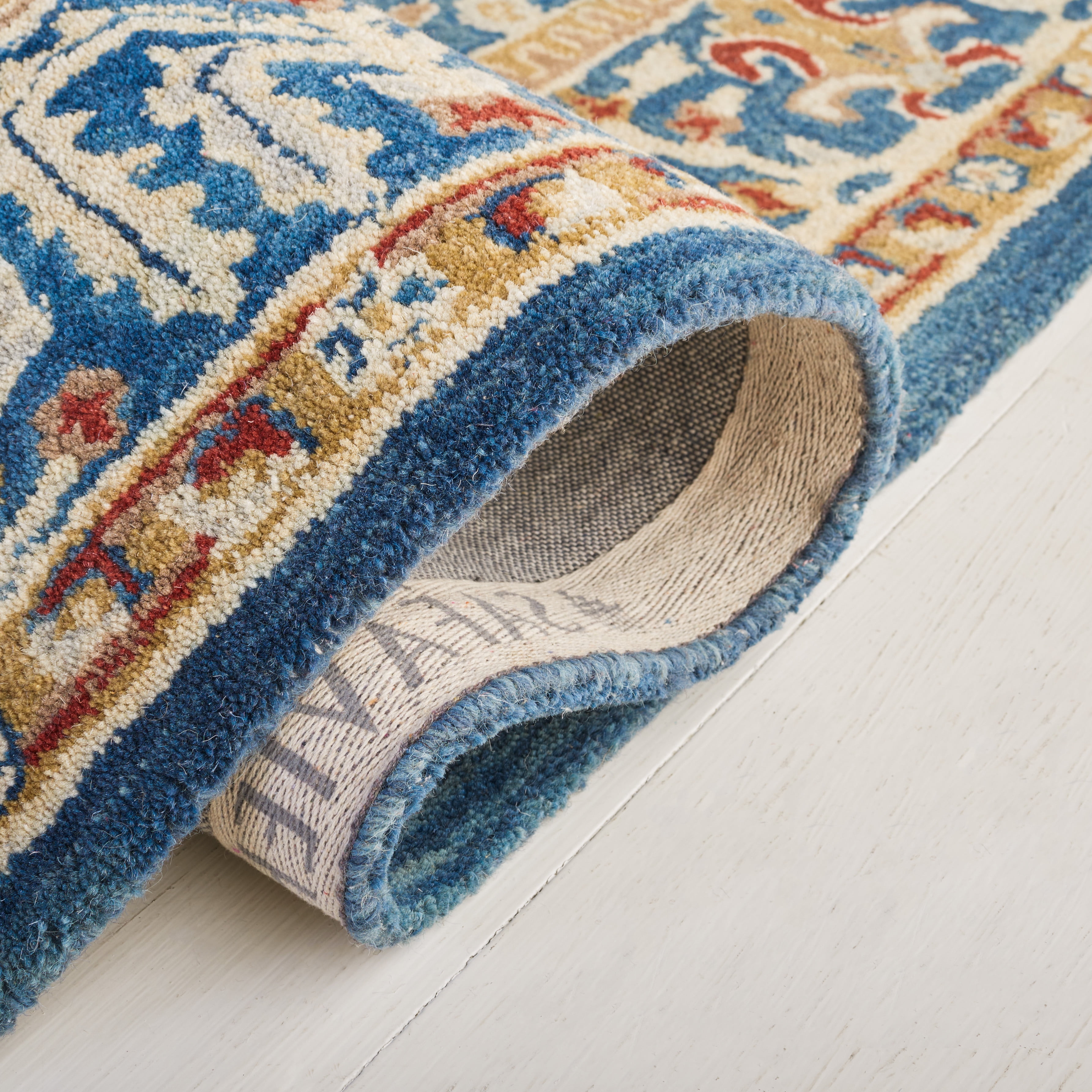 SAFAVIEH Antiquity Caelestinus Oriental Wool Area Rug, Dark Blue/Multi, 2' x 3'