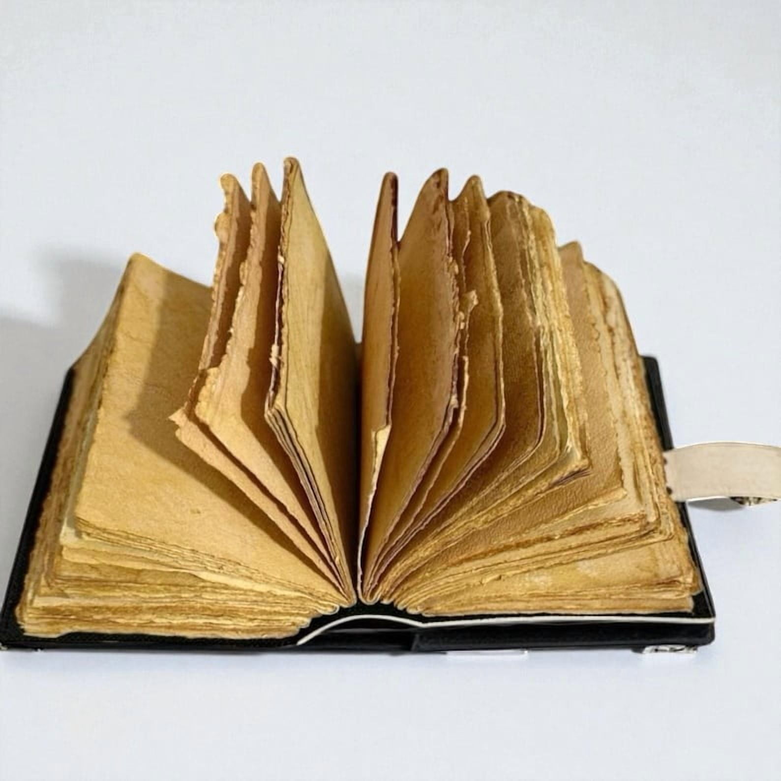 Handmade Leather Journal – Forest Deer Design, 5x7 in, 200 Handmade Deckle Pages, Vintage Clasp, Aesthetic Writing Notebook