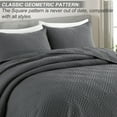 Exclusivo Mezcla Gray King Quilt Set, Square Pattern Ultrasonic