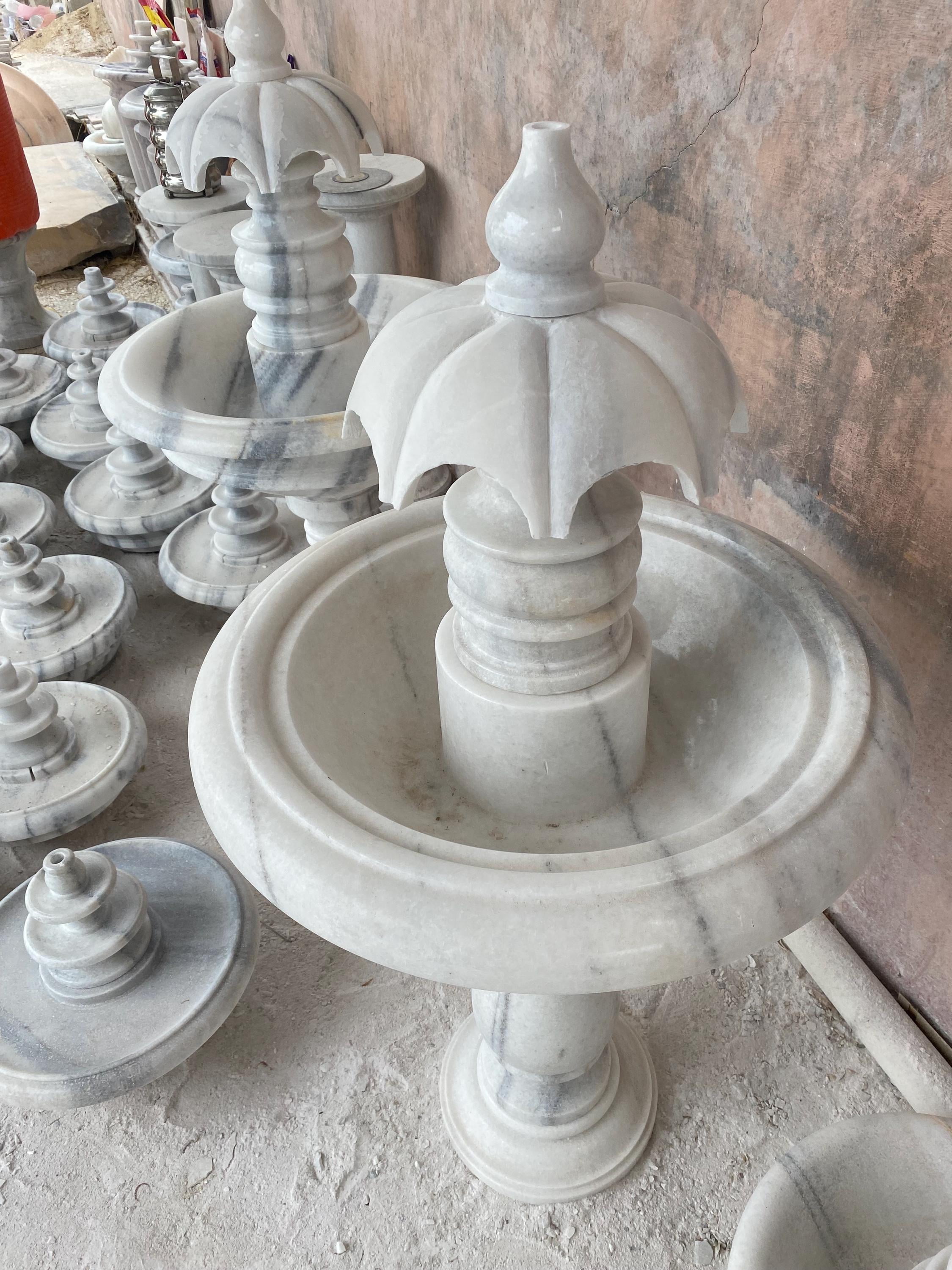 Indian Designed Water Fountain Handmade Handcarved Makrana White Marble Water Fountain for Outdoor Garden Luxury Home Decor