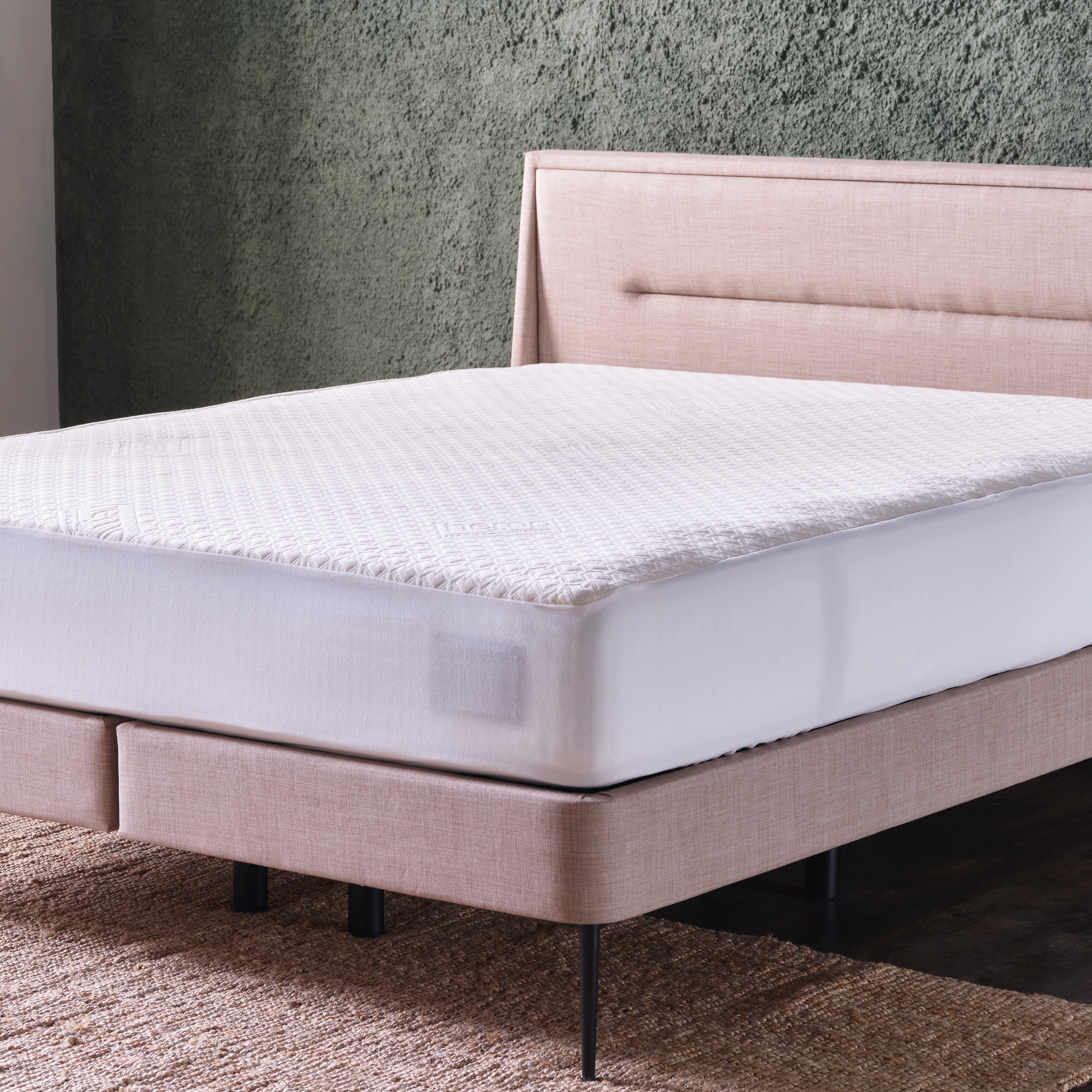 DOQU Home Hemp Mattress Protector 100% Waterproof and Noiseless