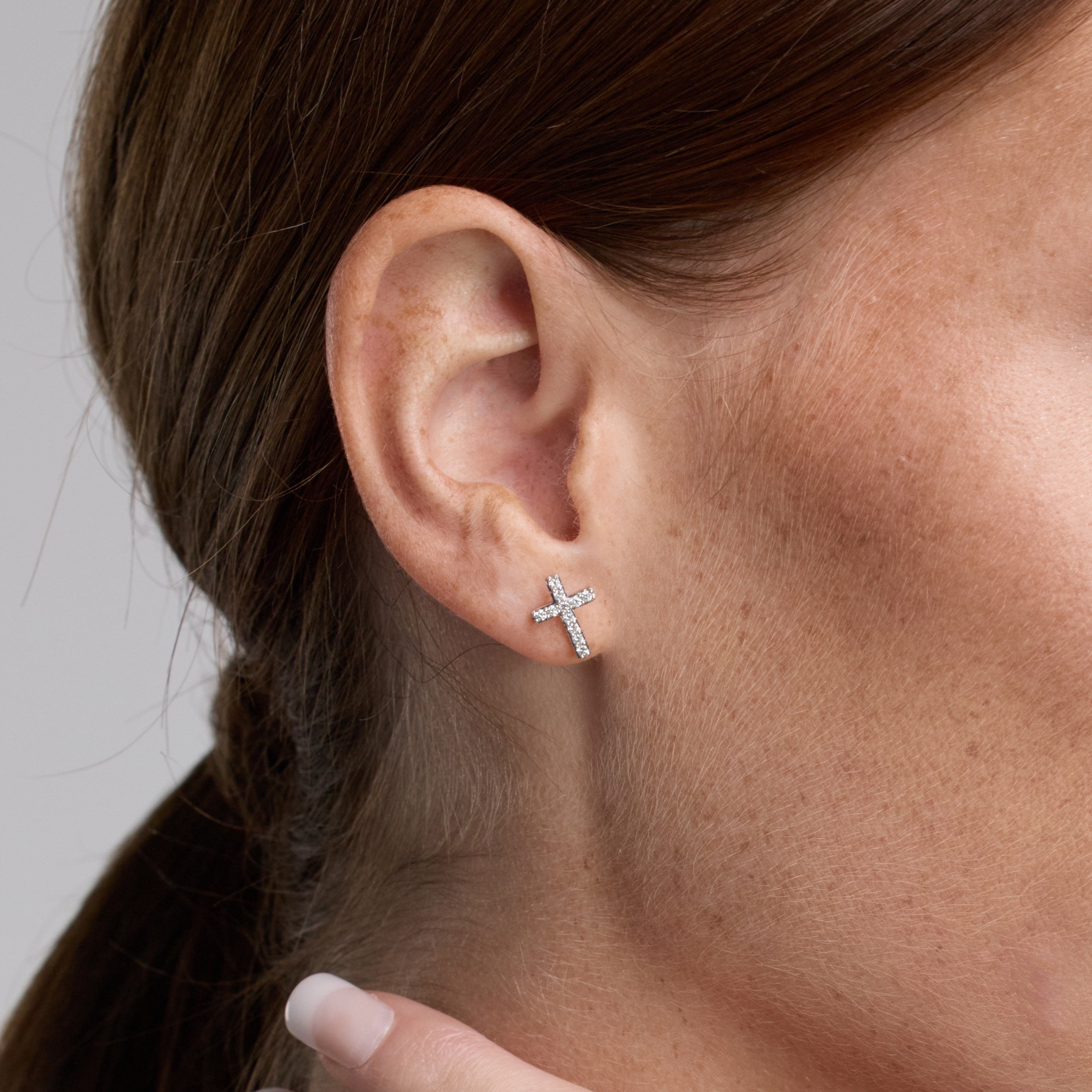 Unique Moments 1/4 Ct Round Lab Grown Diamond Cross Stud Earring in Silver for Women (H-I, SI-I1)