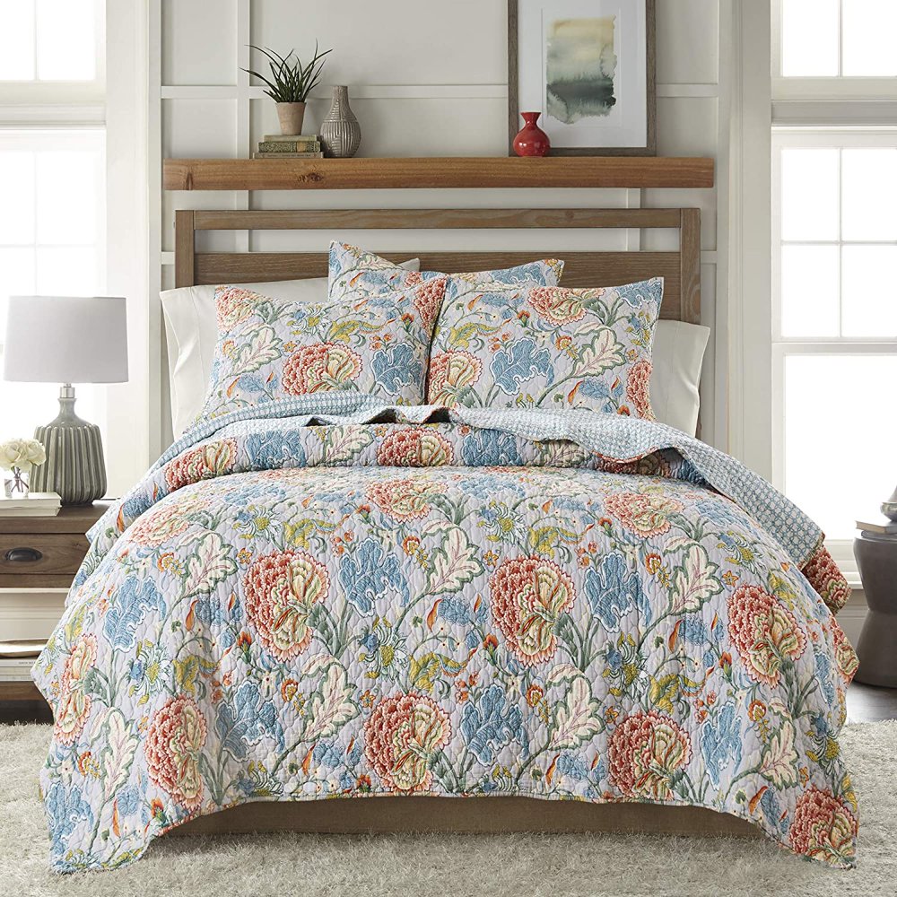 Levtex Home Angelica Spring Quilt Set King Quilt (106x92in.) + Two King Pillow Shams