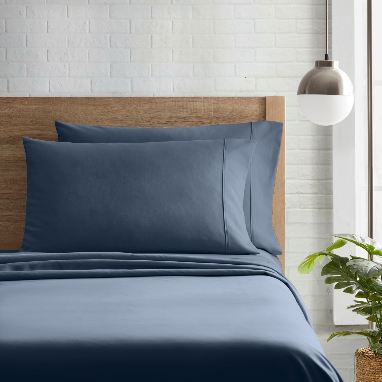 Serta So Soft Navy Pillowcases, Standard/Queen (2 Count)
