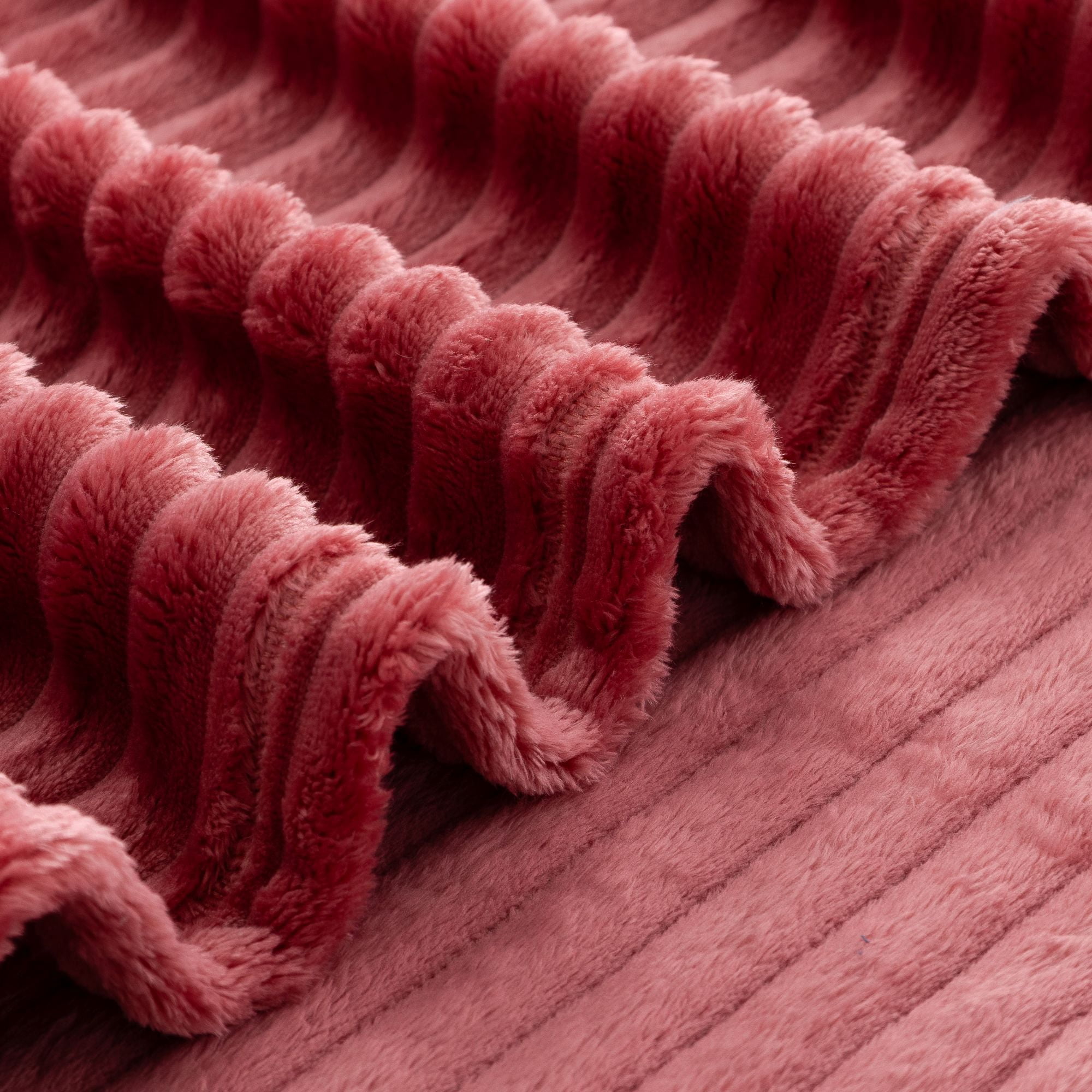 Mainstays Textured Plush Throw Blanket, Mauve Dusk, 50 x 72 in