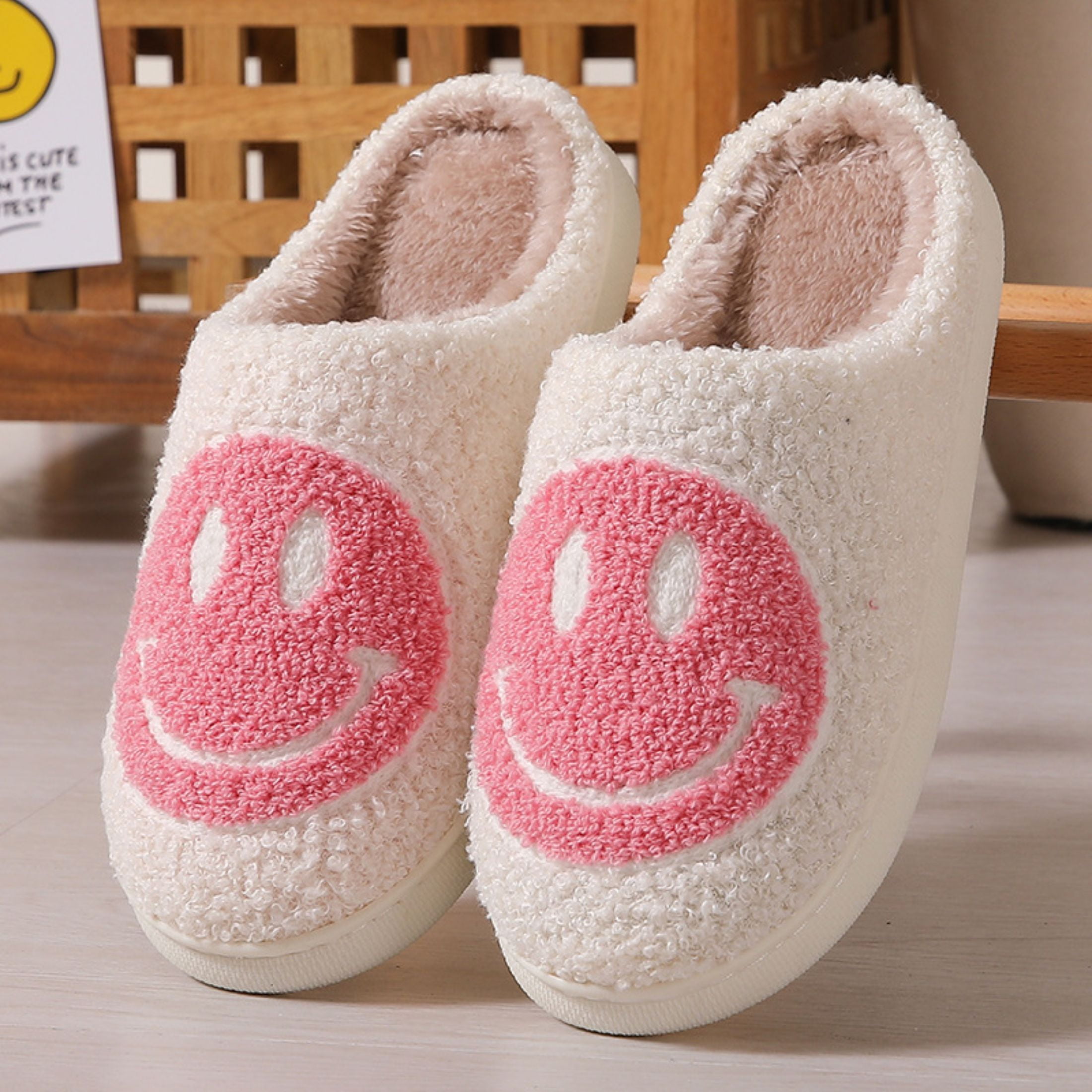 BERANMEY Cute Smile Face Slippers for Women Perfect Soft Plush