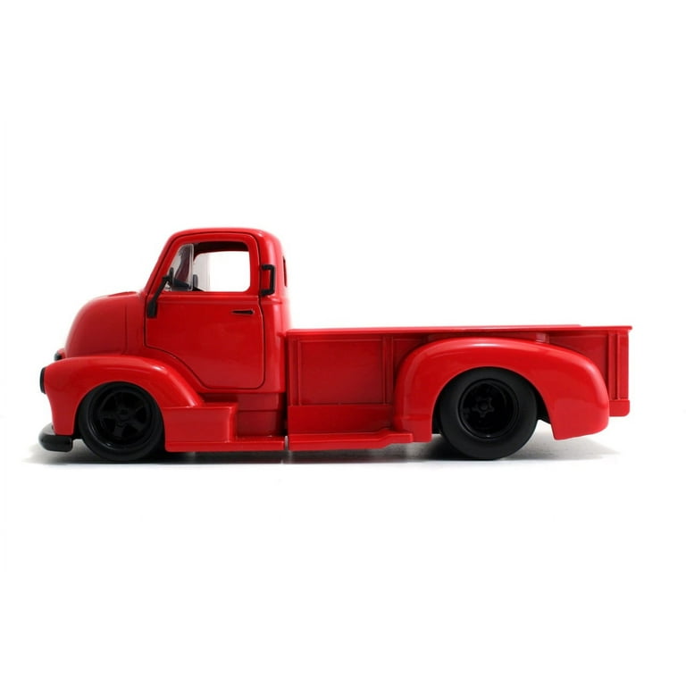 1952 Chevrolet COE Pickup Truck Red with Black Wheels 1/24