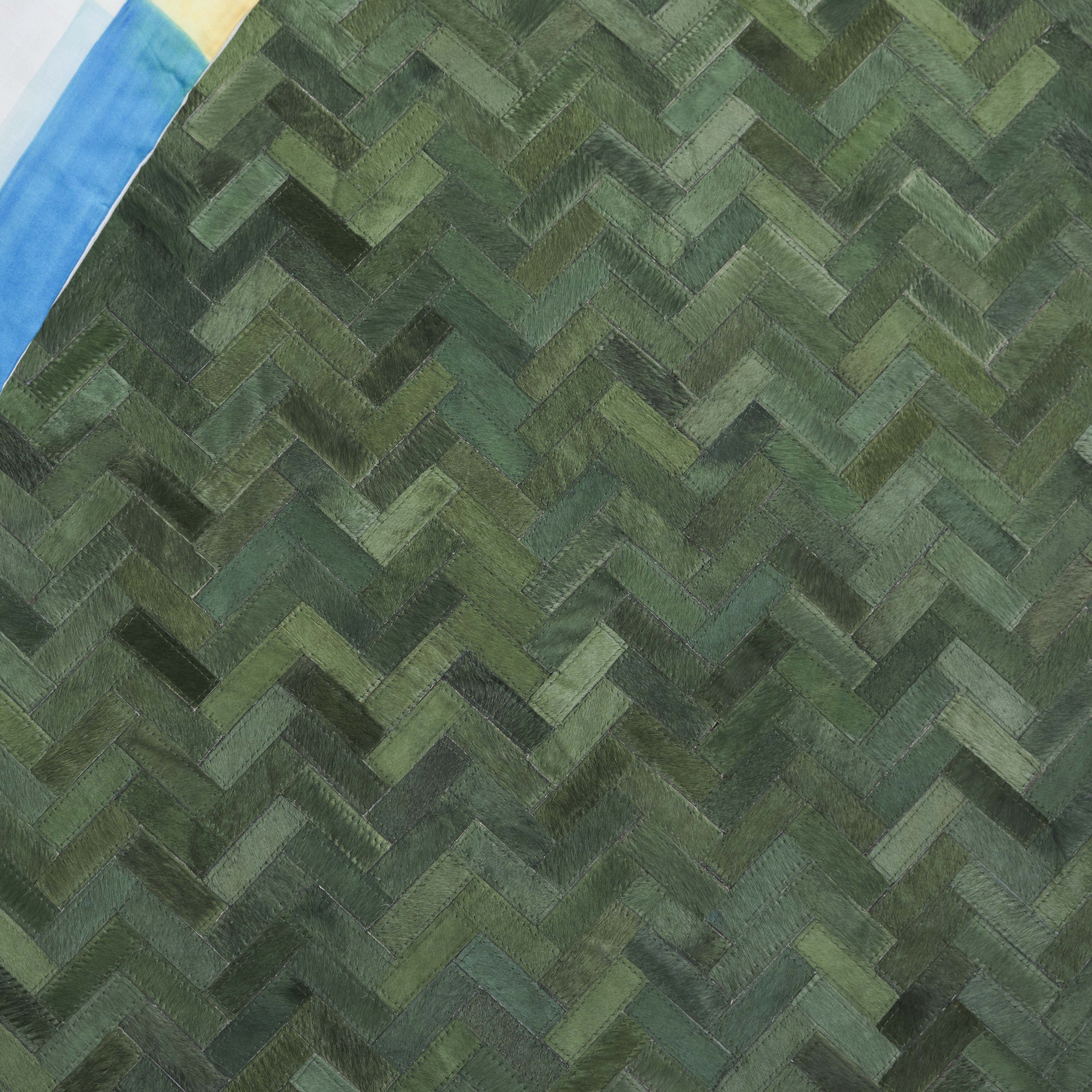 SAFAVIEH Studio Leather Lennard Geometric Area Rug, Green, 4' x 6'