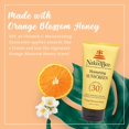 thumbnail image 3 of Protector solar The Naked Bee con vitamina C SPF 30 163 ml, 3 of 8