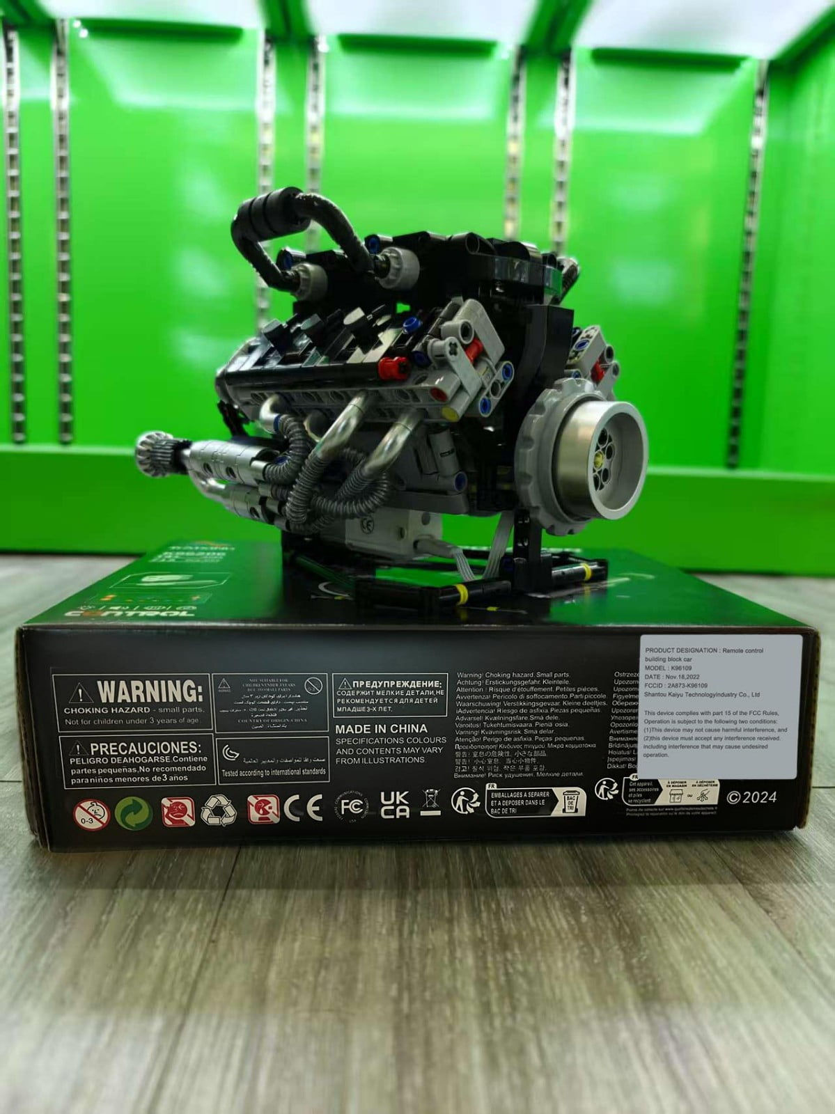 Engine Model Building Kit Mechanical Assembly Simulation Educational Construction Set With Remote Control