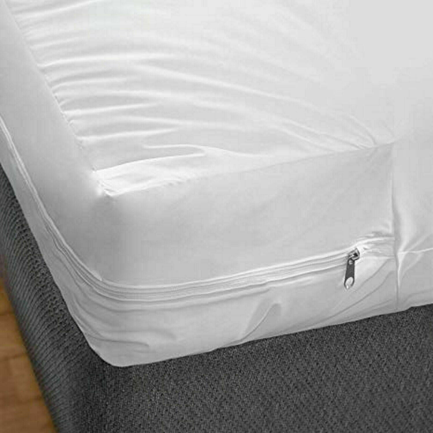 Waterproof Zippered Vinyl Mattress Cover None Allergenic Bed Bug Protector  - Full 