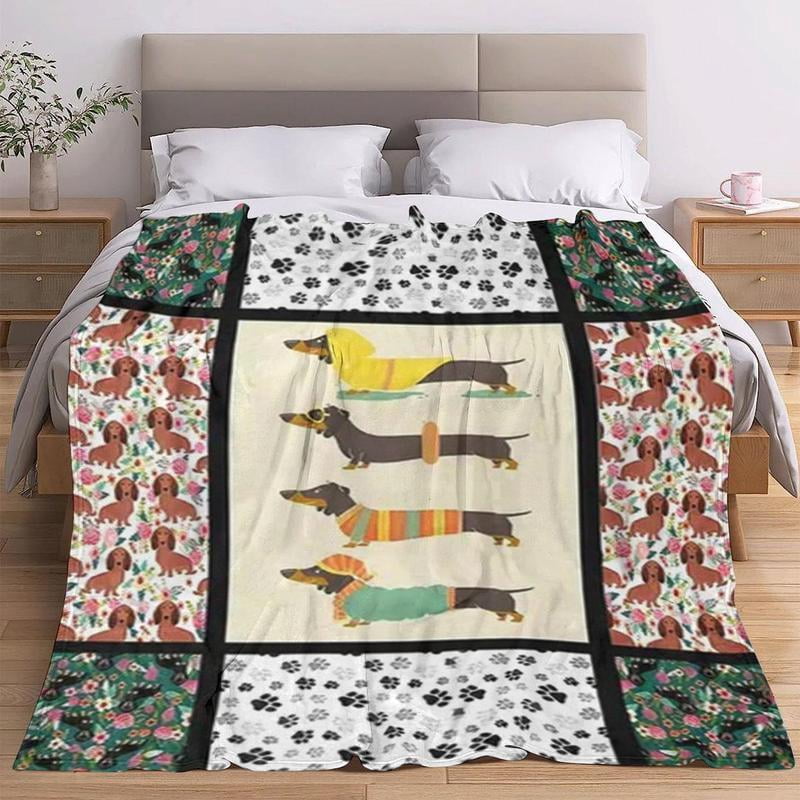 HELLOYOUNG Dog Pattern Blanket Flannel Throw, Super Soft Warm Cozy Air Conditioner Blanket for Home Office Travel Nap, Plush Lightweight Decorative Bed Couch Blanket